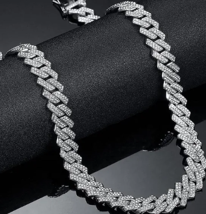 Cuban Chain for Men: Bold Style with Timeless Appeal